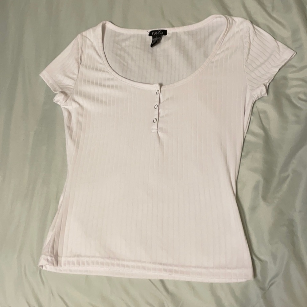 White cute top